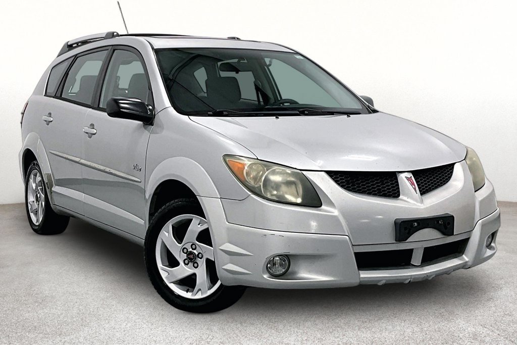 Used 2004 Pontiac Vibe w/ Moon And Tunes Value Package FWD image 1