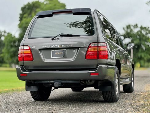 Used 2000 Toyota Land Cruiser AWD/4WD image 32