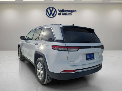 Used 2023 Jeep Grand Cherokee Limited image 3