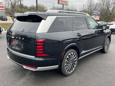 New 2026 Hyundai Palisade Calligraphy image 3