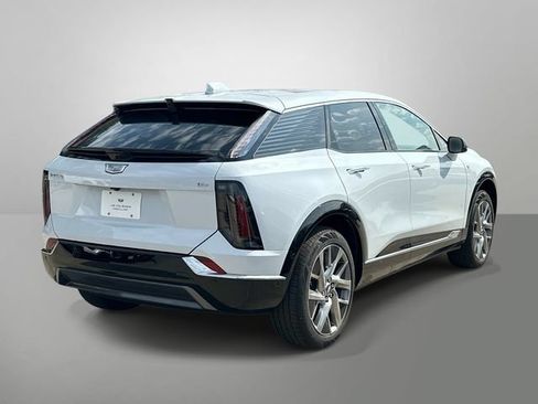 New 2027 Cadillac Optiq Premium Luxury w/ LPO, Floor Liner Package AWD/4WD image 14