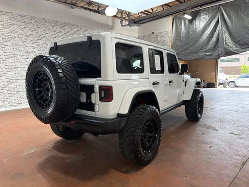 Used 2021 Jeep Wrangler Unlimited Rubicon AWD/4WD image 7