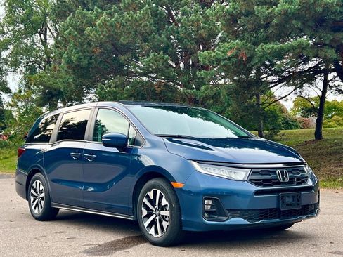 Used 2025 Honda Odyssey EX-L image 1