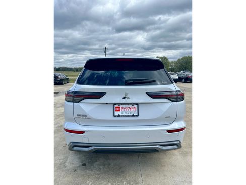 New 2026 Mitsubishi Outlander SEL AWD/4WD image 6