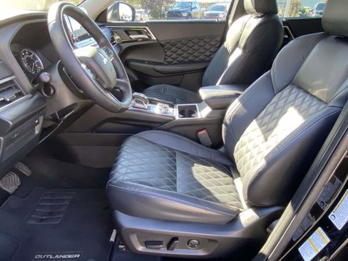 Used 2022 Mitsubishi Outlander SEL image 15