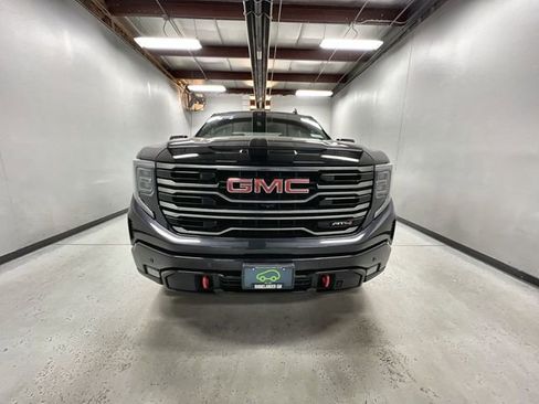 Certified 2025 GMC Sierra 1500 AT4 w/ Technology Package AWD/4WD image 3