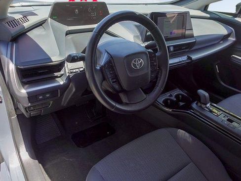 Certified 2024 Toyota Prius LE FWD image 9