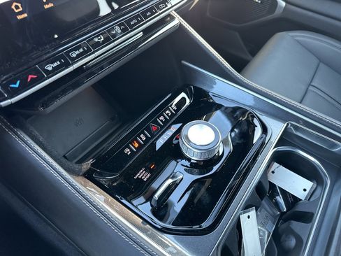 New 2024 Jeep Wagoneer 4WD w/ Convenience Group I image 3