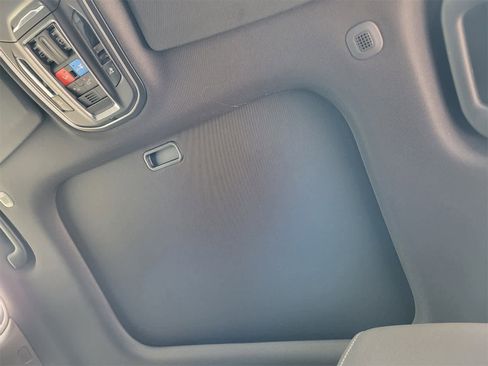 New 2025 Jeep Grand Cherokee L Laredo w/ Trailer Tow Package image 18