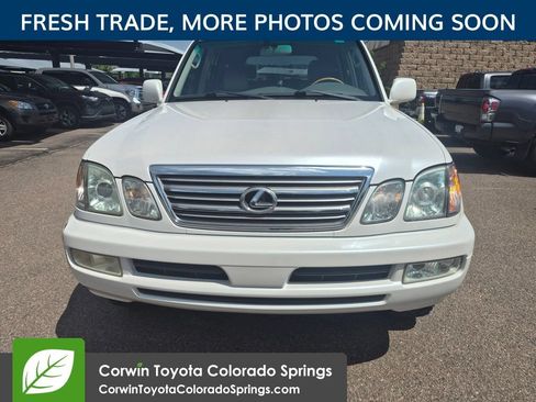 Used 2004 Lexus LX 470 4WD image 2