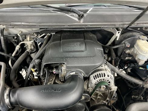 Used 2010 Chevrolet Tahoe LT AWD/4WD image 23