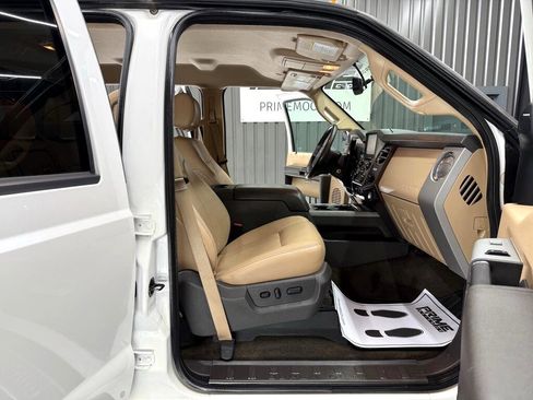 Used 2015 Ford F350 Lariat w/ Chrome Package image 27