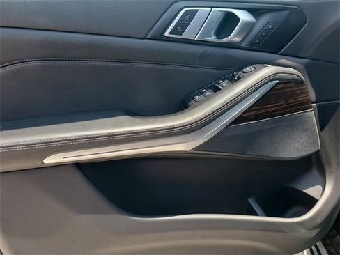 Used 2023 BMW X5 xDrive40i image 21