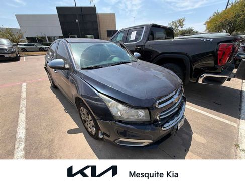 Used 2016 Chevrolet Cruze LS FWD image 1