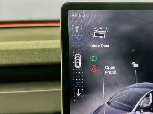 Used 2025 Tesla Model 3 Long Range AWD/4WD image 23