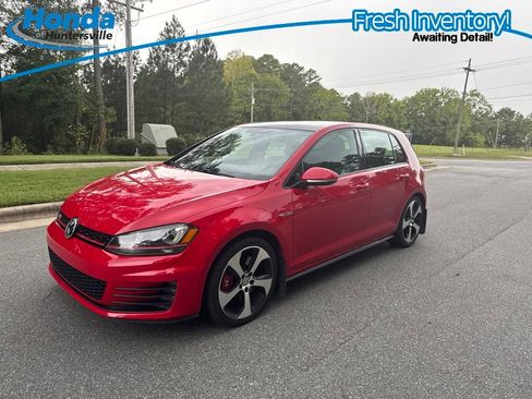 Used 2017 Volkswagen GTI SE FWD image 8