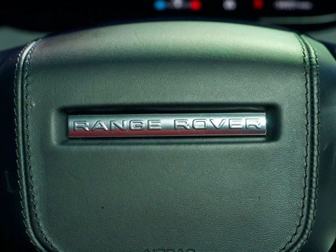 Used 2024 Land Rover Range Rover Sport SE image 25