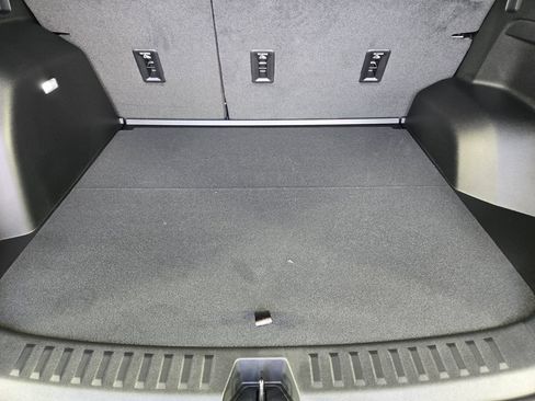 New 2026 Chevrolet Equinox LT w/ Safety and Technology Package FWD image 36