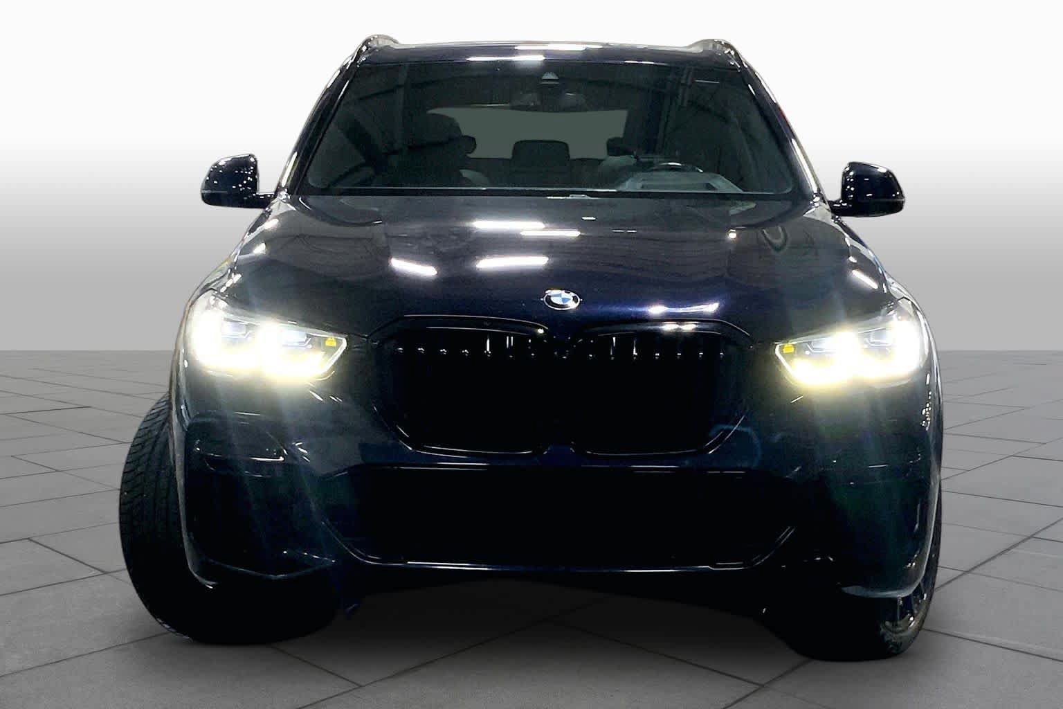 Used 2022 BMW X5 M50i w/ Executive Package AWD/4WD image 4