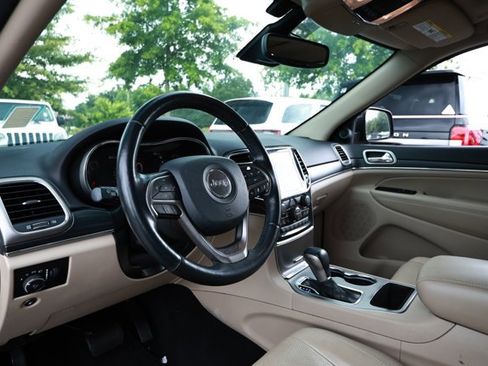 Used 2020 Jeep Grand Cherokee Limited w/ Luxury Group II RWD image 26