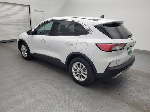 Used 2022 Ford Escape SE FWD image 3