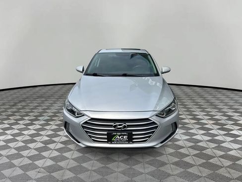 Used 2018 Hyundai Elantra Value Edition FWD image 3
