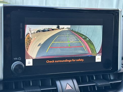 Used 2023 Toyota RAV4 XLE image 17