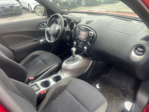 Used 2011 Nissan Juke SV image 8