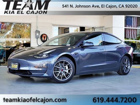 Used 2022 Tesla Model 3 Long Range image 3