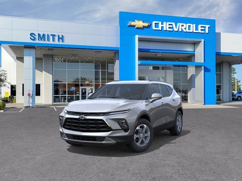 New 2026 Chevrolet Blazer LT w/ Convenience Package FWD image 8