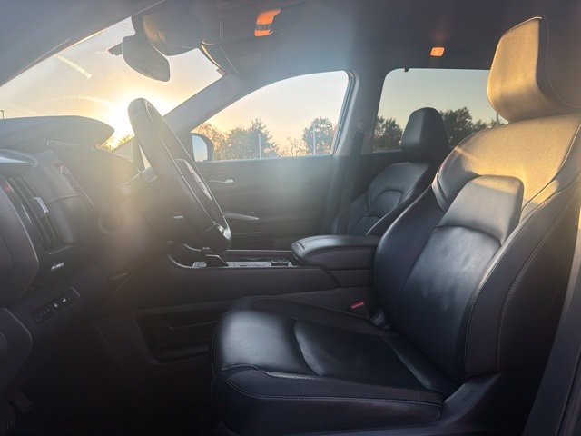 Used 2022 Nissan Pathfinder SL AWD/4WD image 24