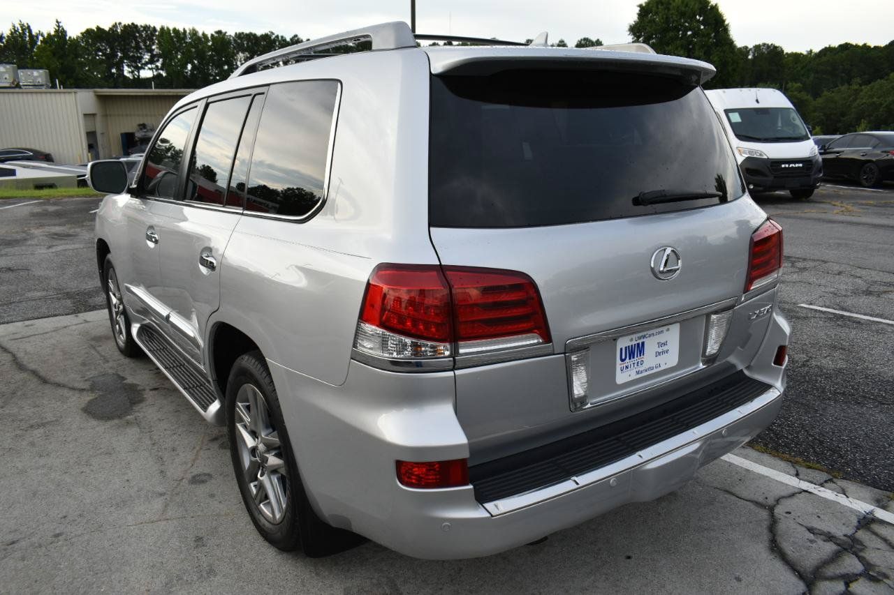 Used 2013 Lexus LX 570 4WD w/ Luxury Pkg image 8