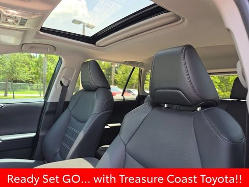 Used 2024 Toyota RAV4 Limited AWD/4WD image 25