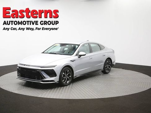 Used 2025 Hyundai Sonata SEL FWD image 56