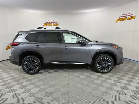 New 2026 Nissan Rogue Platinum w/ Platinum Premium Package image 7