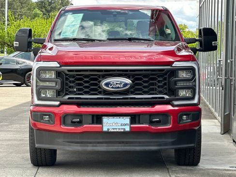 Used 2024 Ford F250 Lariat w/ Sport Appearance Package AWD/4WD image 8