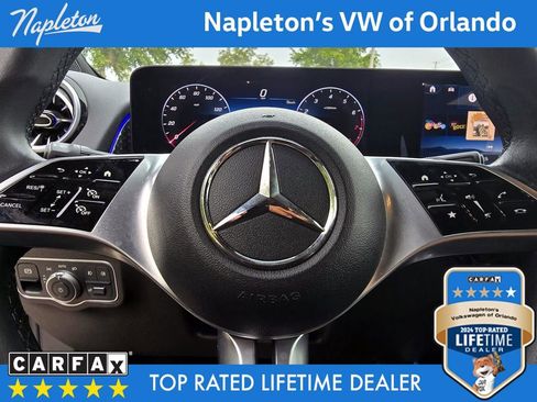 Used 2024 Mercedes-Benz GLB 250 4MATIC image 14