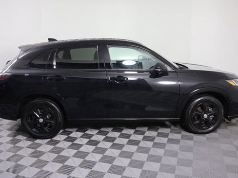 Used 2024 Honda HR-V EX-L image 9
