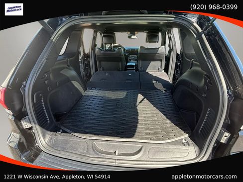 Used 2019 Jeep Grand Cherokee Altitude AWD/4WD image 25