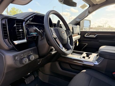 New 2026 Chevrolet Silverado 3500 LT w/ Convenience Package image 15