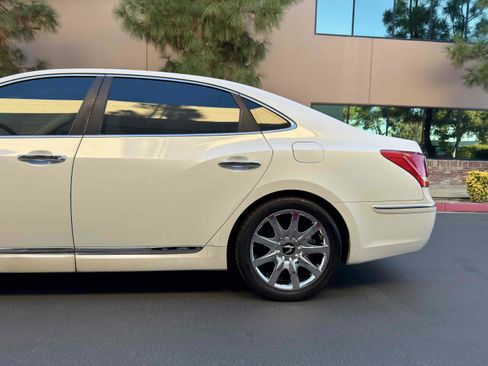 Used 2011 Hyundai Equus Ultimate image 5