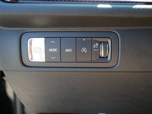 Used 2025 Chevrolet Traverse Z71 w/ Driver Confidence Package AWD/4WD image 25