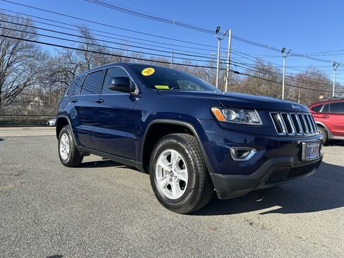 Used 2016 Jeep Grand Cherokee Laredo w/ Quick Order Package 23E image 3