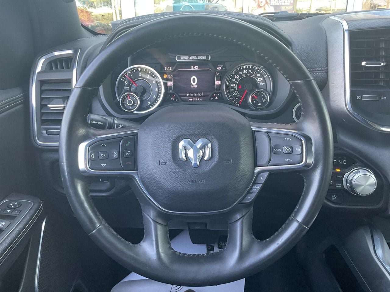 Used 2024 RAM 1500 Laramie AWD/4WD image 26