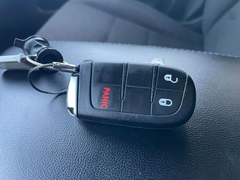 Used 2024 Dodge Durango SXT image 22