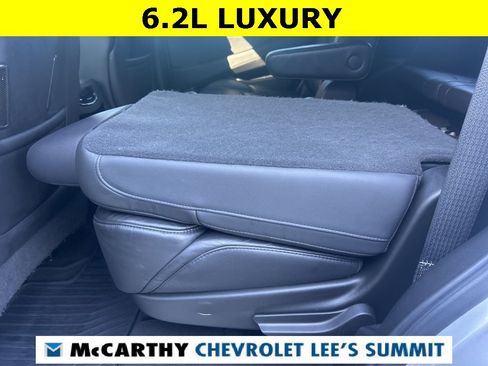 Used 2019 Cadillac Escalade Luxury image 34