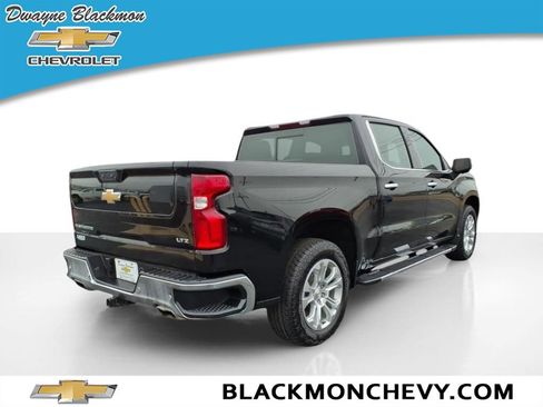 Used 2022 Chevrolet Silverado 1500 LTZ w/ LTZ Convenience Package II image 3