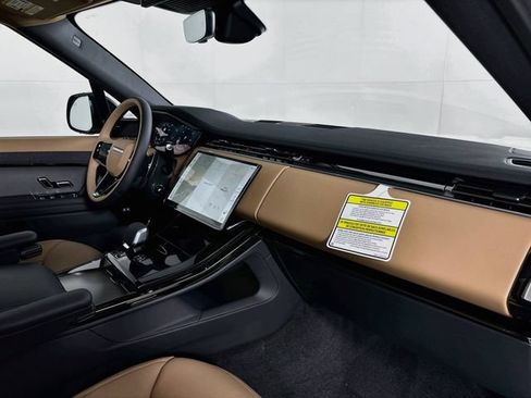 New 2026 Land Rover Range Rover Sport Dynamic SE AWD/4WD image 27