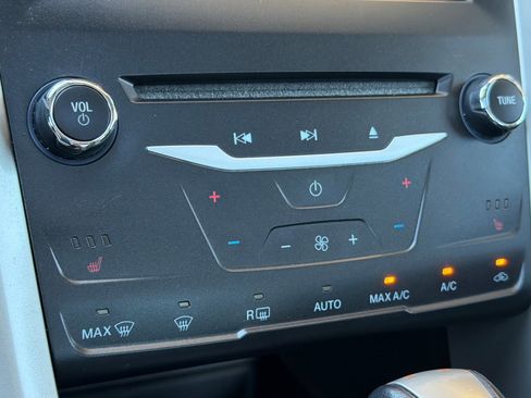 Used 2015 Ford Fusion Energi SE FWD image 20