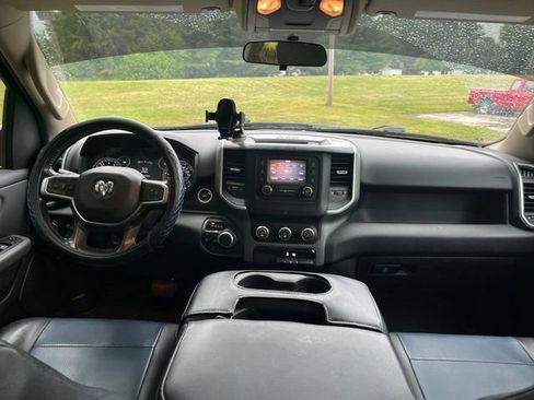Used 2019 RAM 1500 Big Horn AWD/4WD image 10